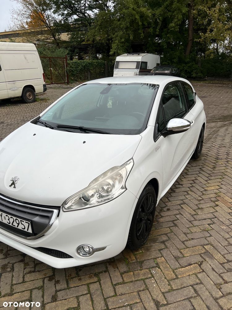 Peugeot 208 1.6 VTi Allure - 3