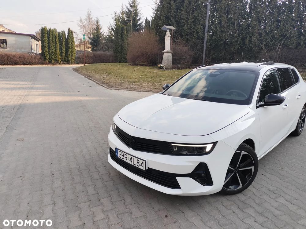 Opel Astra 1.2 Turbo Automatik GS Line - 2