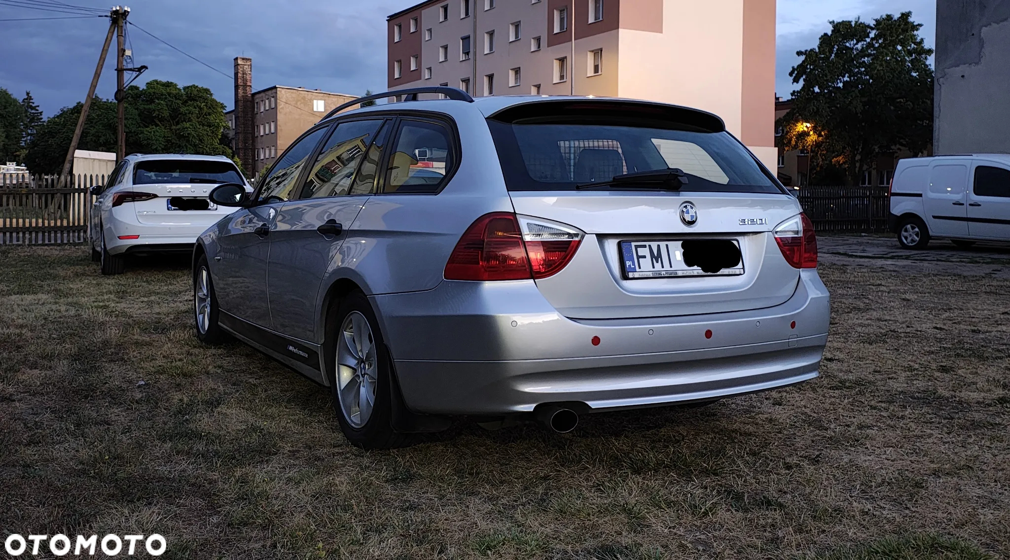 BMW Seria 3 320i Touring - 3