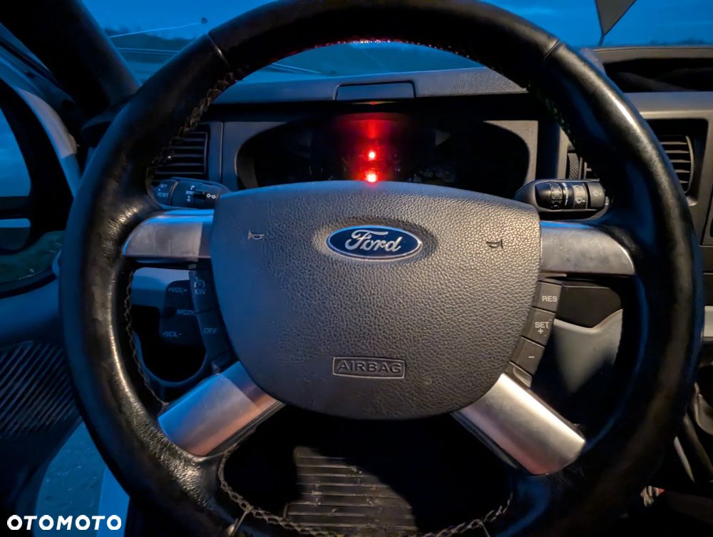 Ford Transit - 22