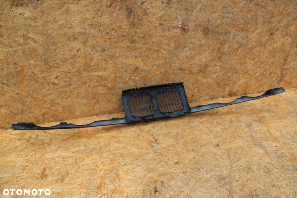 Grill Atrapa nosek nerki BMW 7 e32 oryginalne wąskie - 5