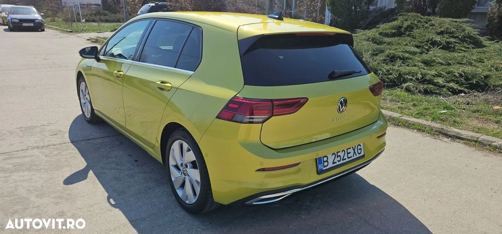 Volkswagen Golf 1.5 eTSI ACT DSG MHEV Style - 3