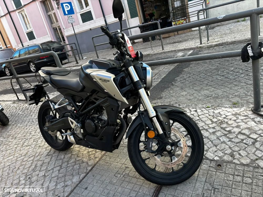Honda CBR - 1