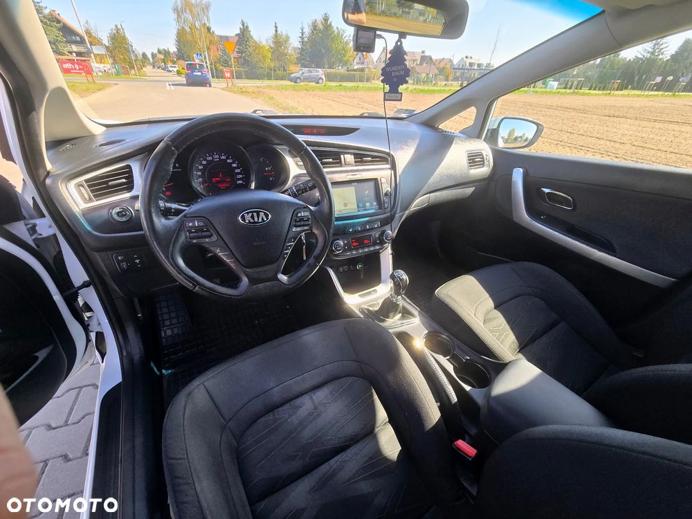 Kia Ceed 1.6 GDI M - 11