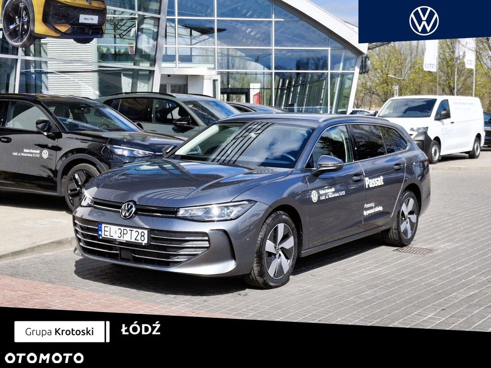 Volkswagen Passat - 1