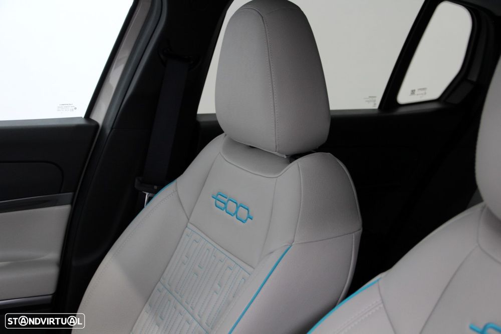 Fiat 600 1.2 Hybrid La Prima - 8