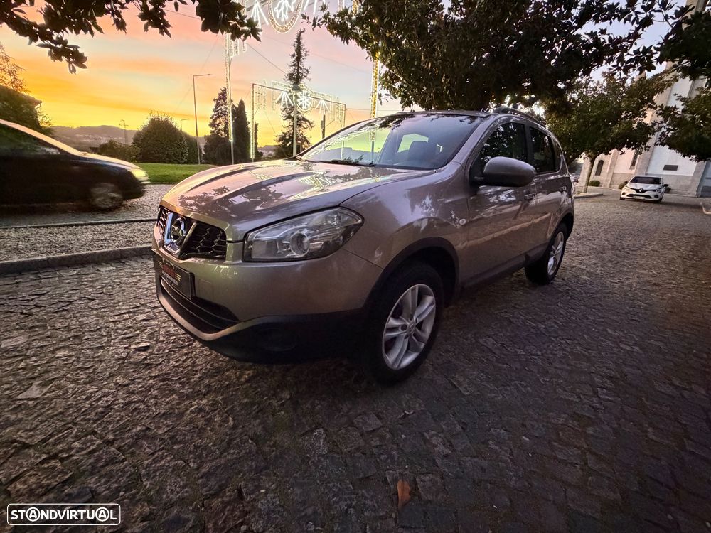 Nissan Qashqai - 2