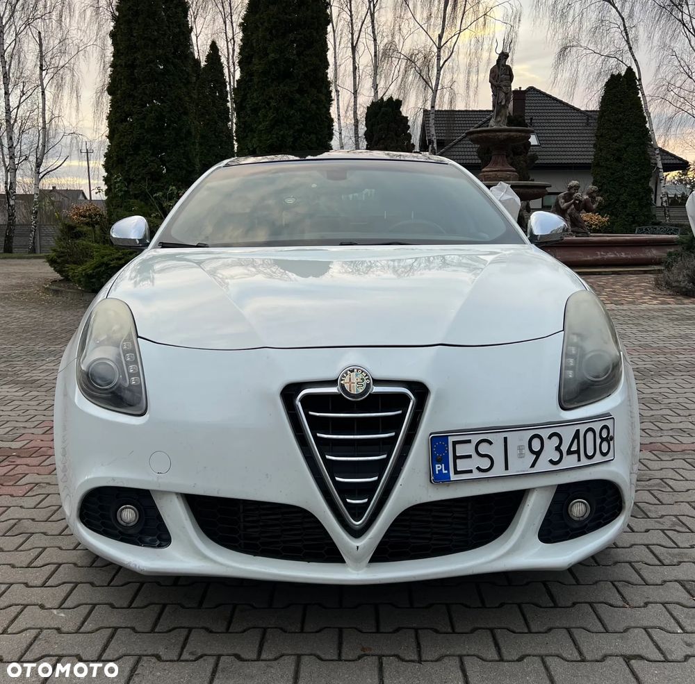 Alfa Romeo Giulietta 2.0 JTDM 16V - 2