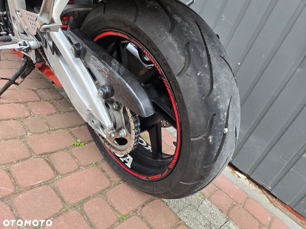 Honda CBR - 28
