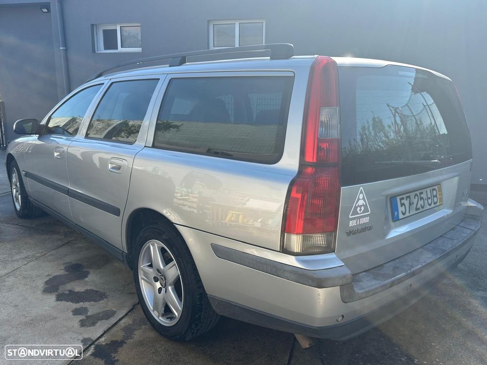 Volvo V70 2.0 T - 10