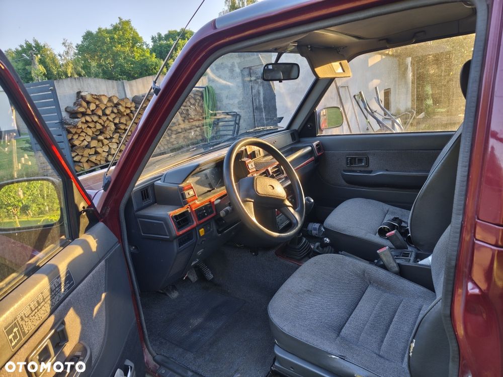 Daihatsu Feroza - 2