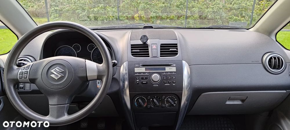 Suzuki SX4 1.6 Comfort - 10
