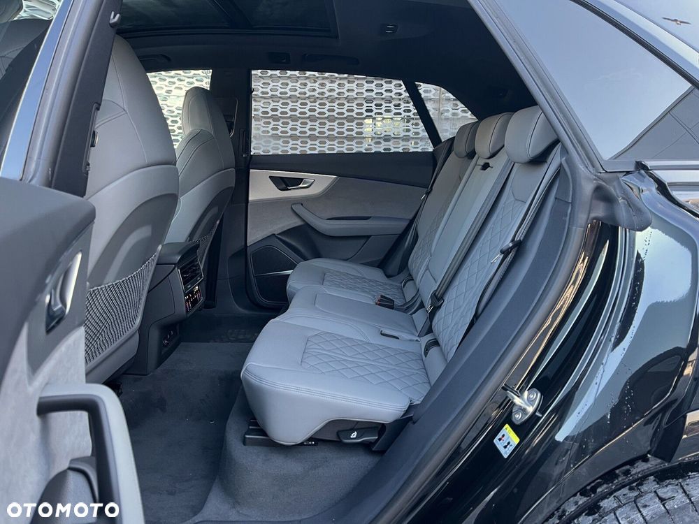 Audi SQ8 - 21
