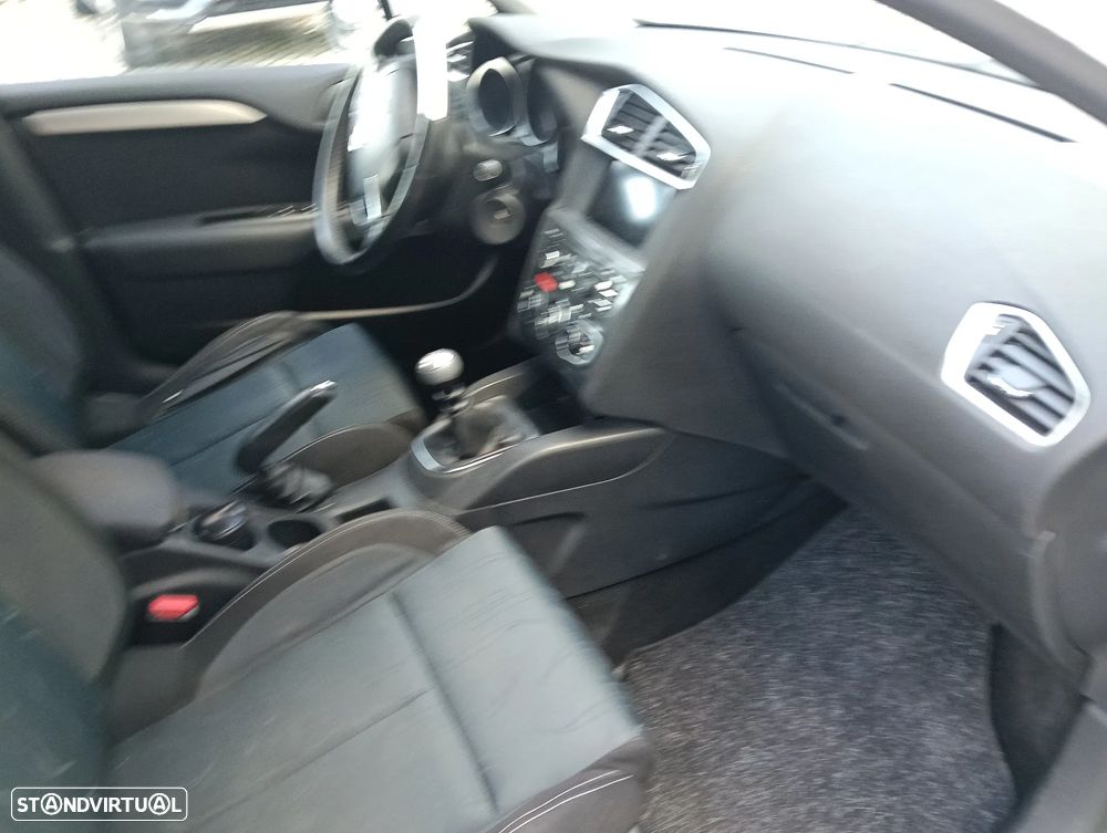 Citroën C4 1.6 HDi Seduction - 13