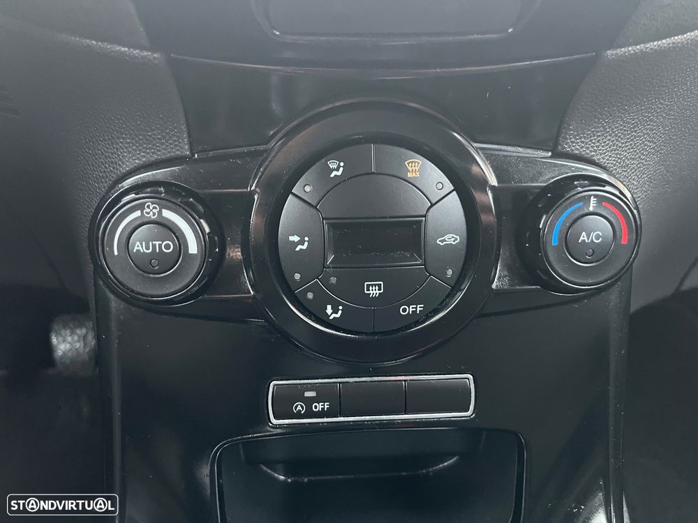 Ford Fiesta 1.0 EcoBoost S&S Titanium - 9