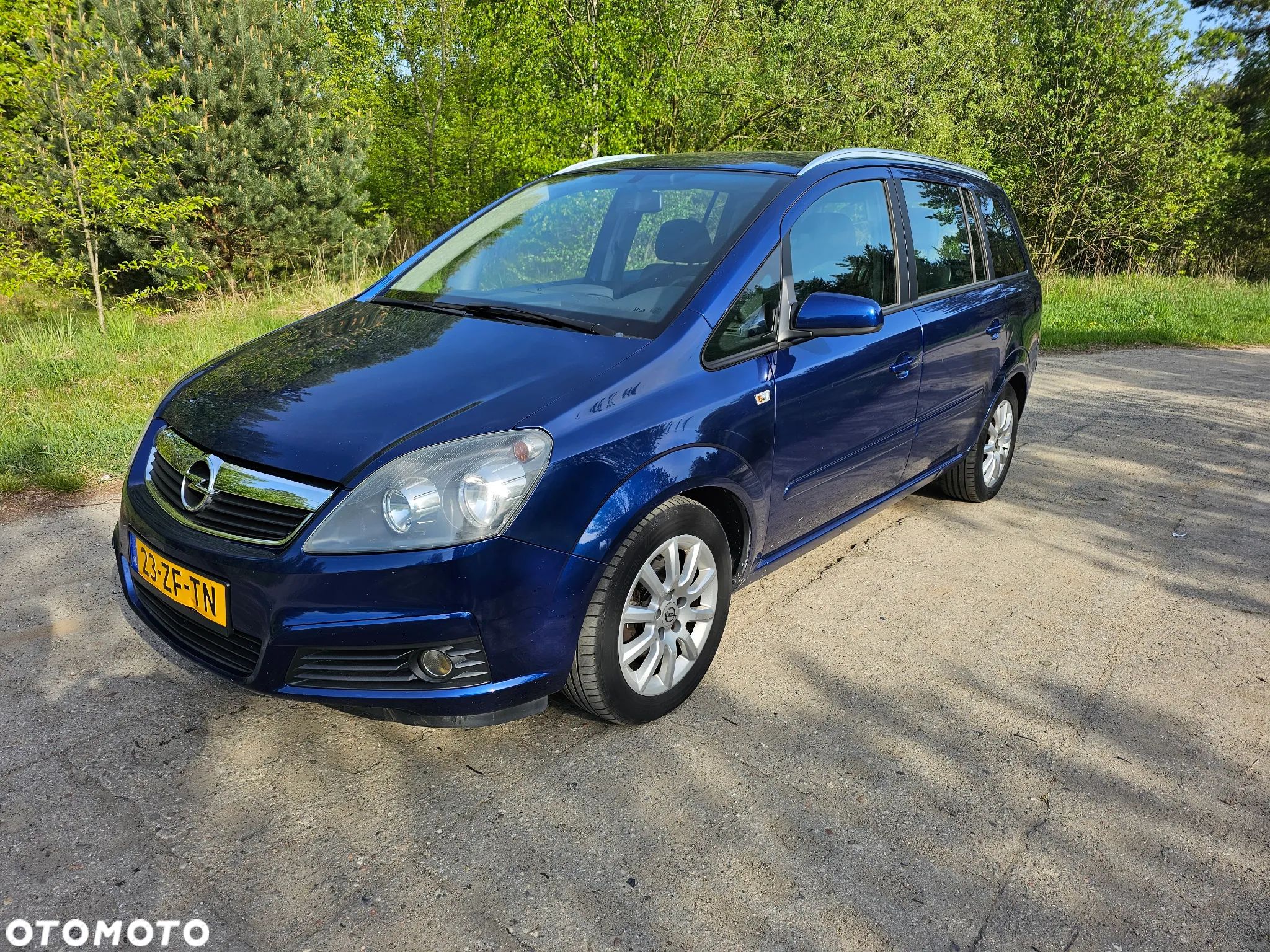 Opel Zafira 1.8 Enjoy - 1