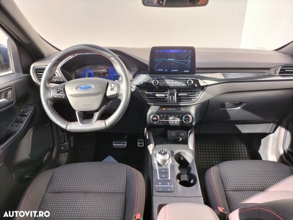 Ford Kuga - 10
