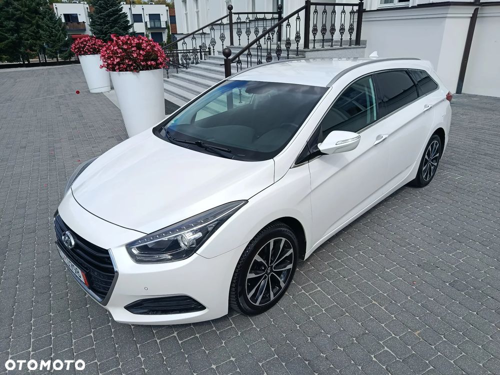 Hyundai i40 Kombi blue 1.7 CRDi DCT Premium - 15