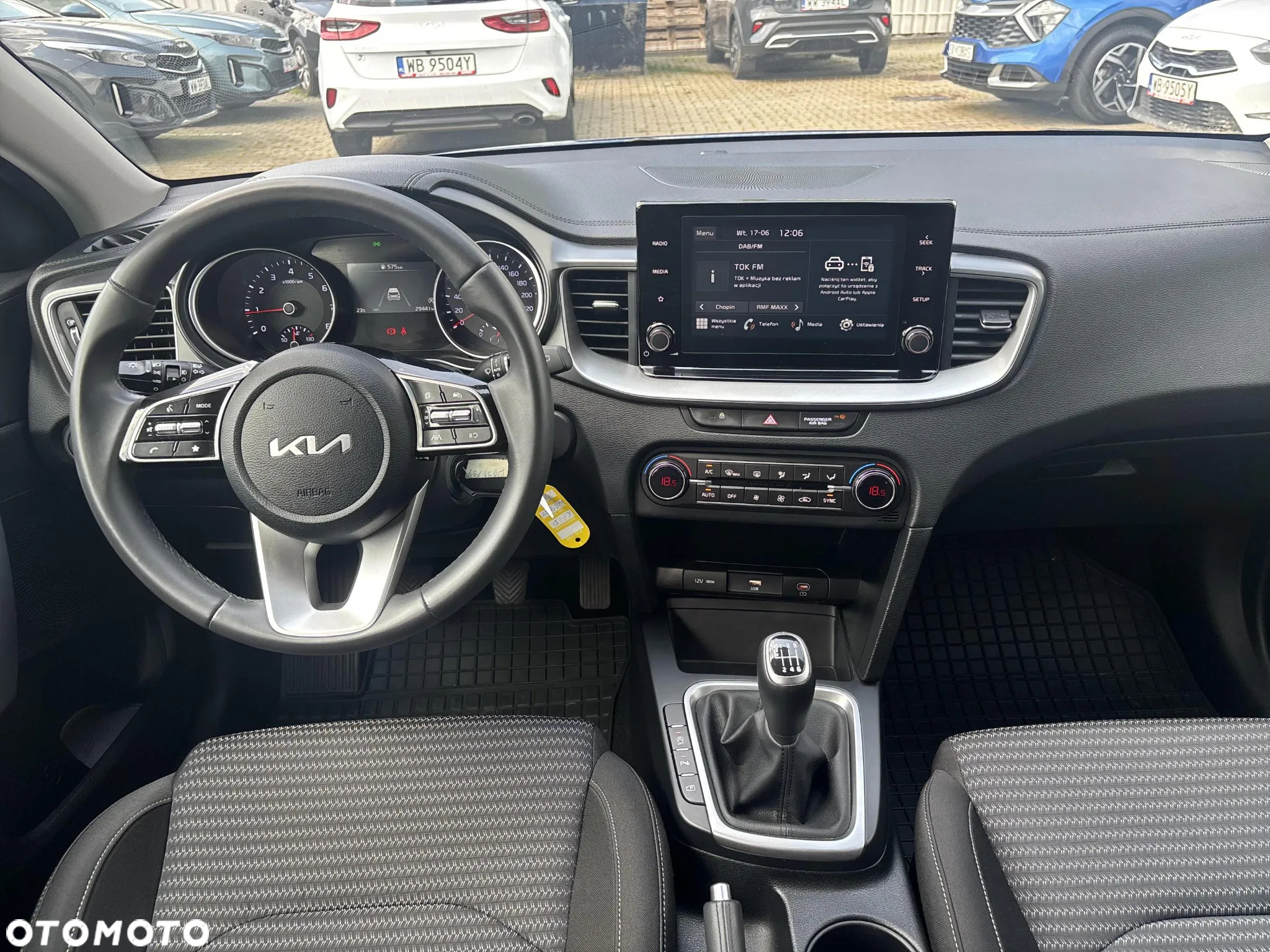 Kia Ceed 1.5 T-GDI M - 13