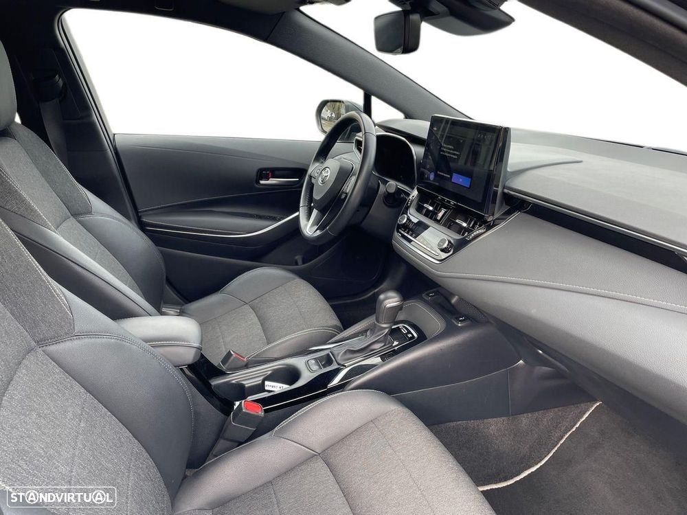 Toyota Corolla Touring Sports - 6