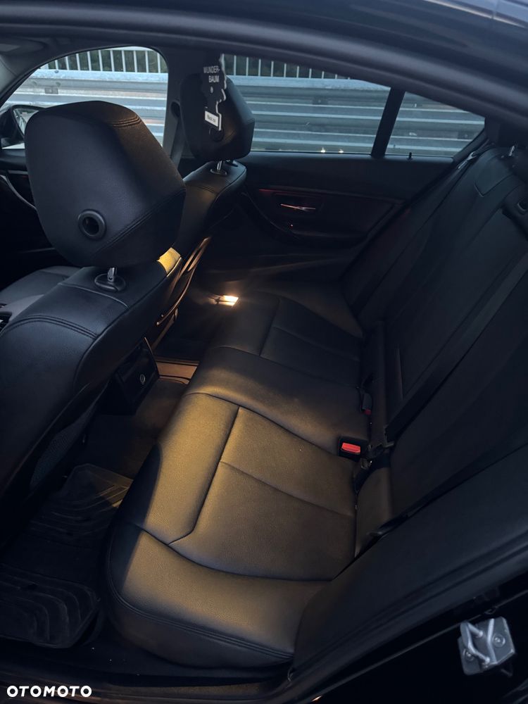 BMW Seria 3 - 13