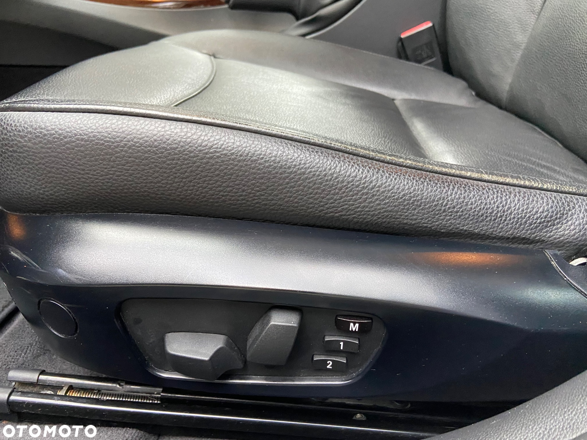 BMW Seria 3 330d DPF Touring Edition Exclusive - 15
