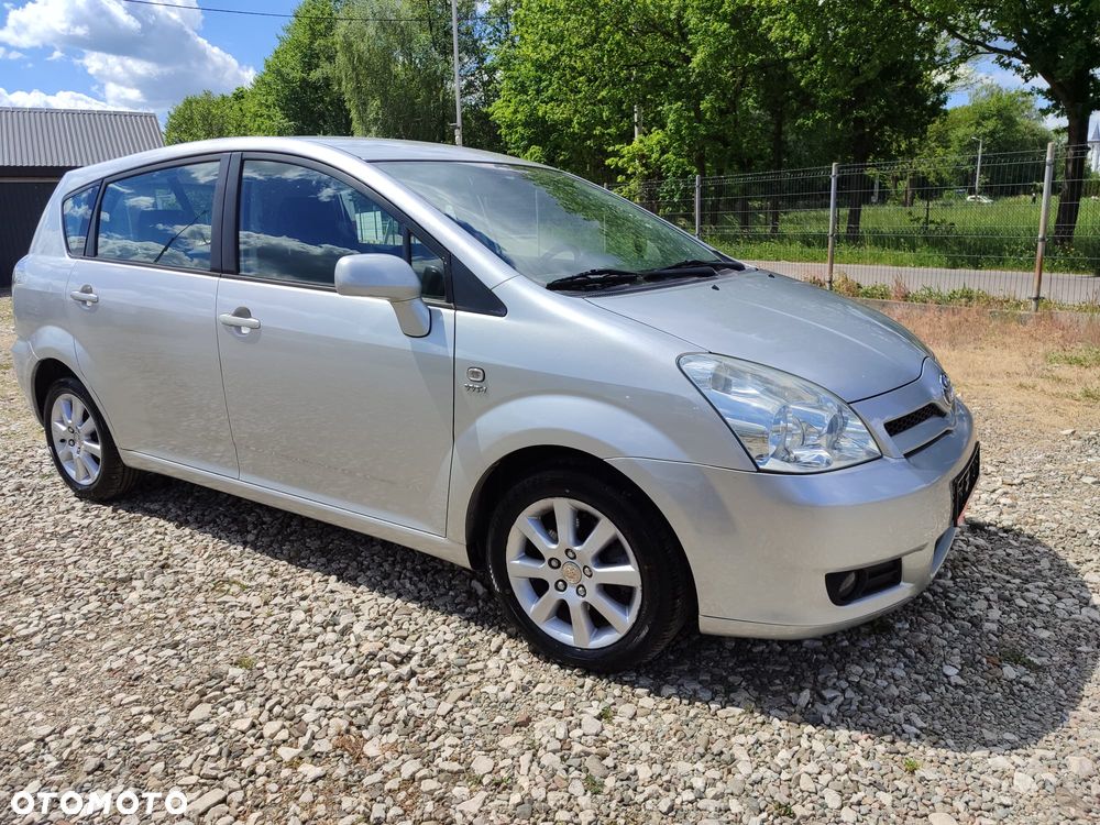 Toyota Corolla Verso - 10