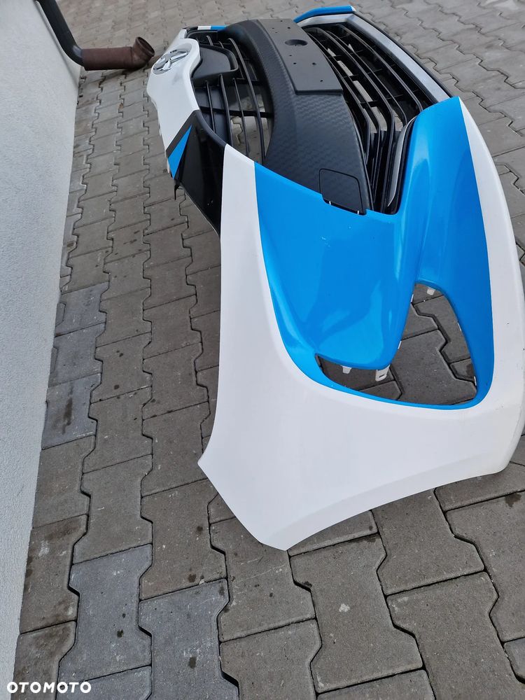 Zderzak Toyota Yaris IV 2020 - - 6