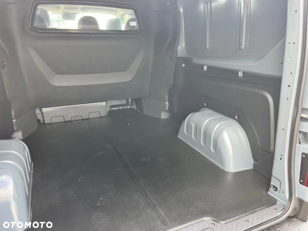 Renault Trafic 2.0 dCi L2H1 HD Extra (bryg.) - 26