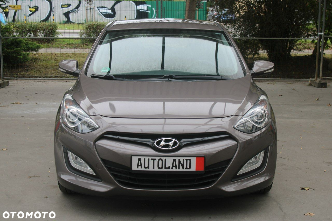 Hyundai i30 - 23