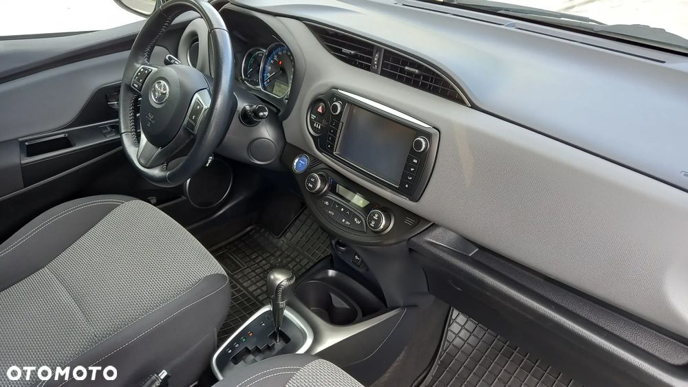 Toyota Yaris - 8
