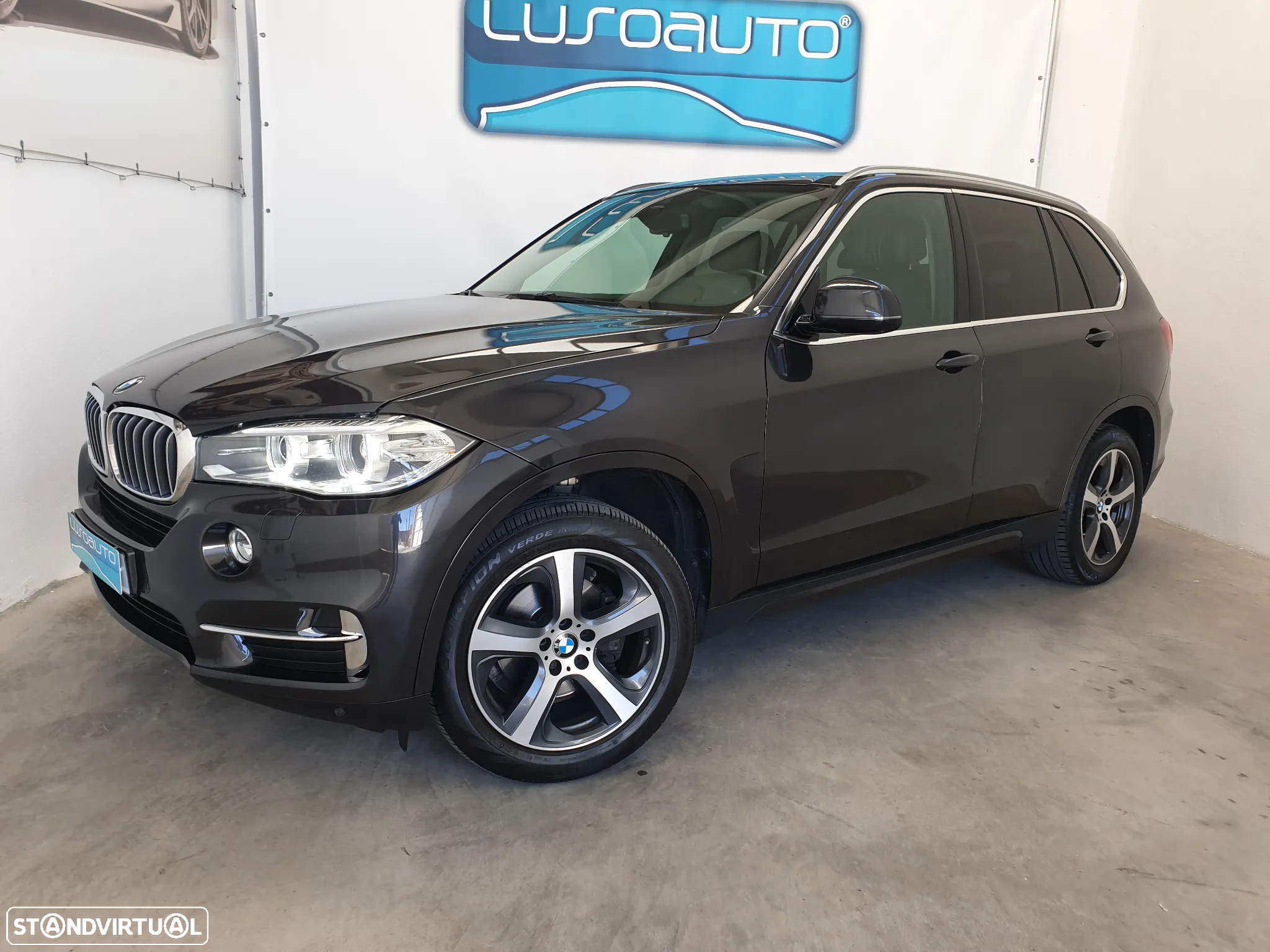 BMW X5 25 d sDrive Comfort 7L - 3