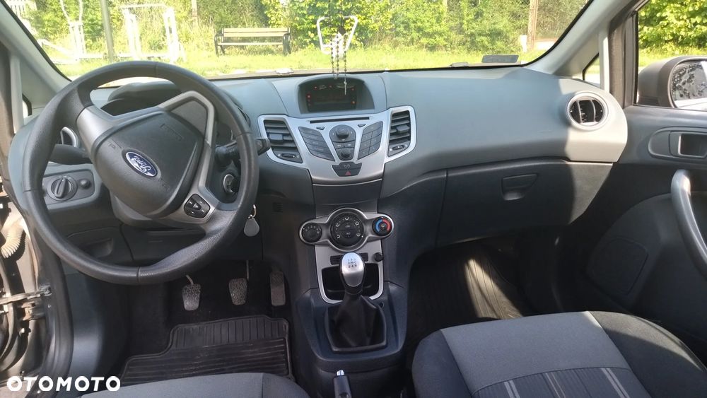 Ford Fiesta 1.4 TDCi Ambiente - 3