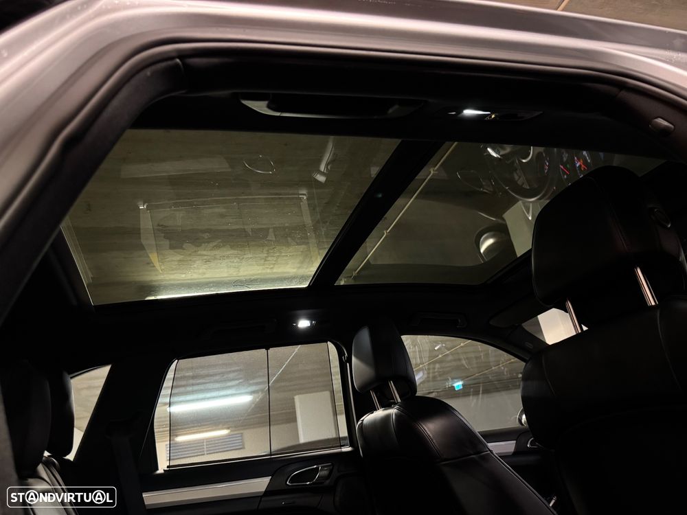 Porsche Cayenne S - 40