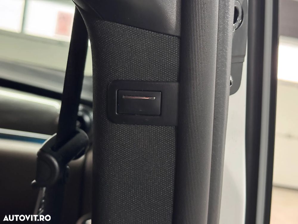 Mercedes-Benz V 300 d Extralang 4Matic 9G-TRONIC Special Edition Avantgarde - 24