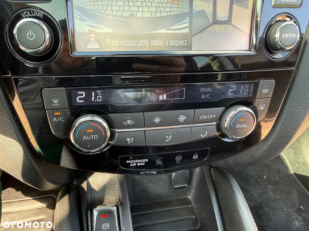 Nissan Qashqai 1.6 dCi DPF tekna - 22