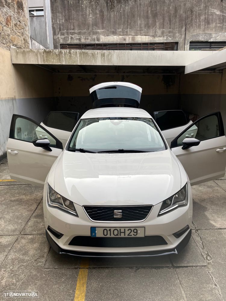 SEAT Leon 1.6 TDI DPF Ecomotive Style - 1
