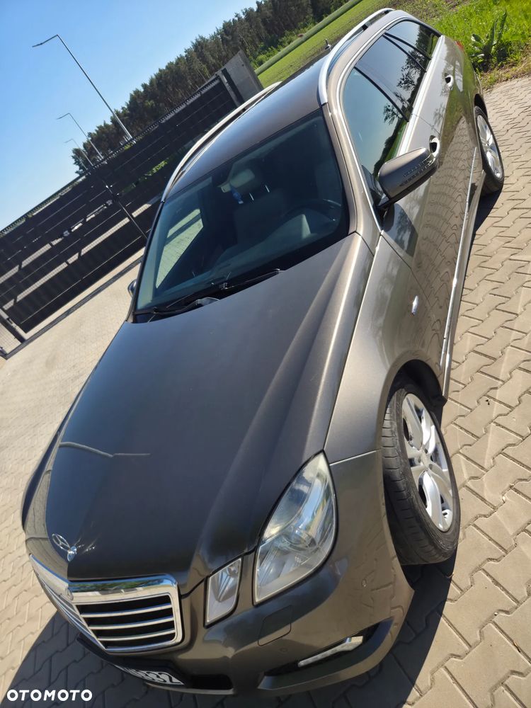 Mercedes-Benz Klasa E 350 CDI 4-Matic BlueEff - 17
