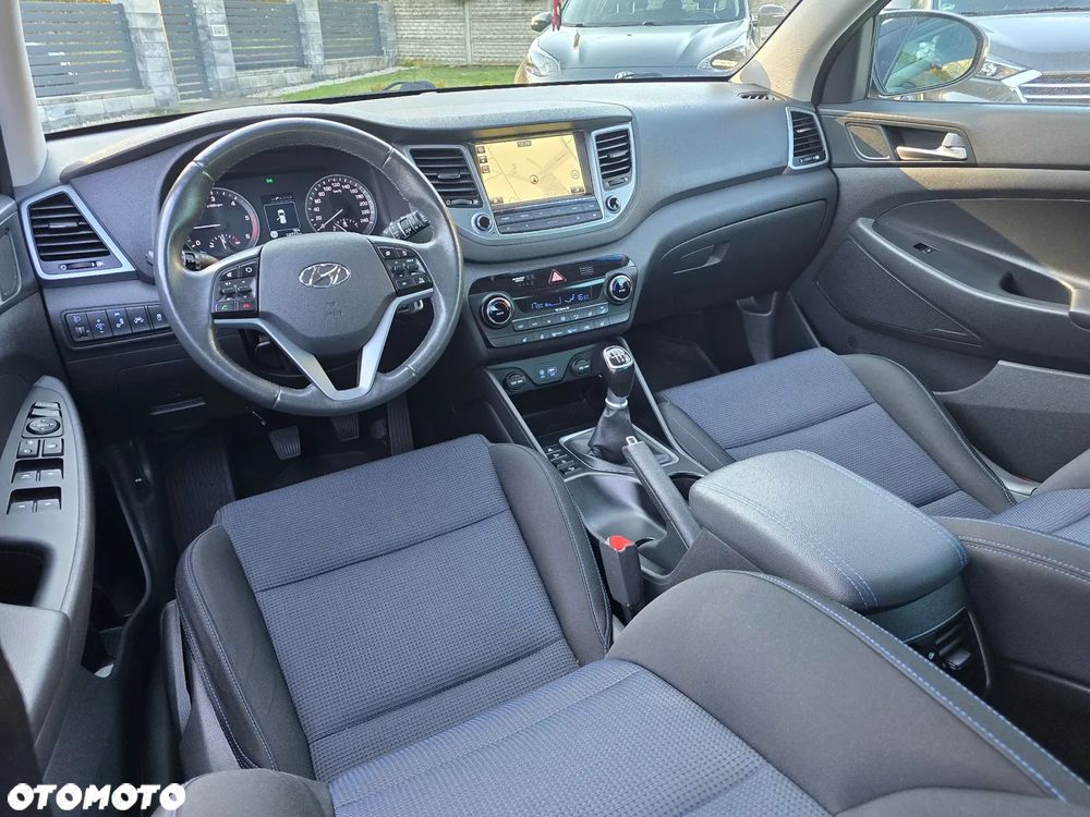 Hyundai Tucson 1.7 CRDI BlueDrive Style 2WD - 15