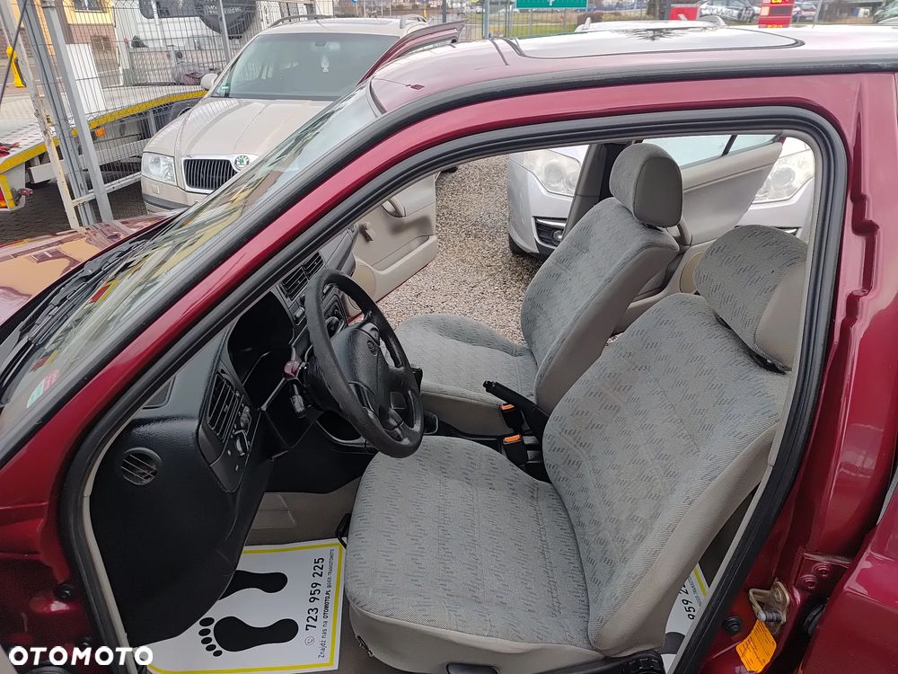 Volkswagen Golf 1.8 - 14