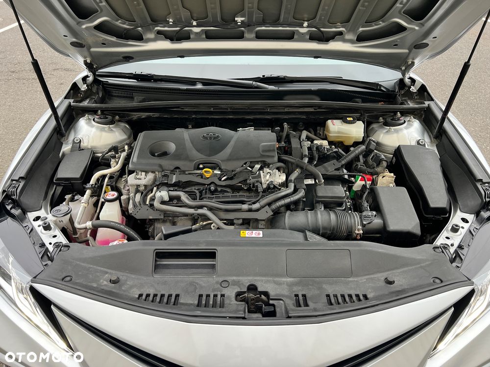 Toyota Camry 2.5 Hybrid Comfort CVT - 39