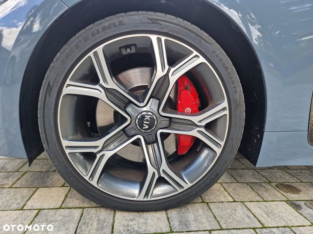 Kia Stinger 3.3 T-GDI AWD GT - 22