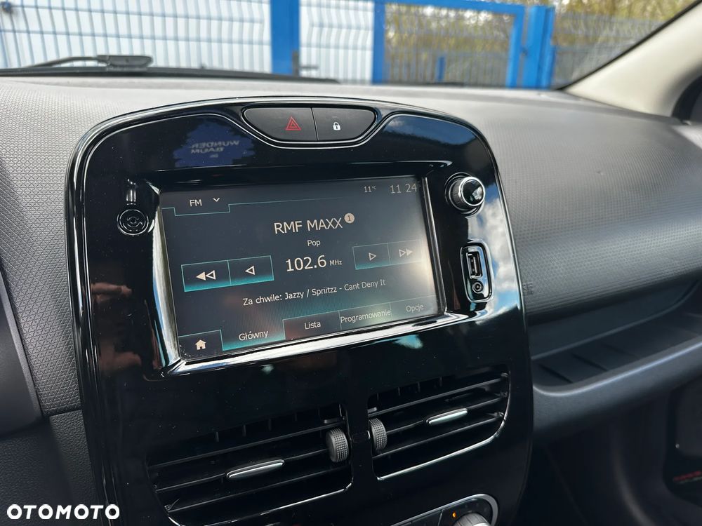 Renault Clio 1.2 16V Limited EU6 - 28