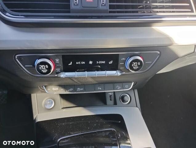 Audi Q5 50 TFSI e Quattro S Line S tronic - 10