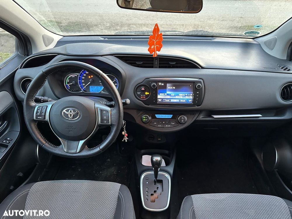Toyota Yaris - 2