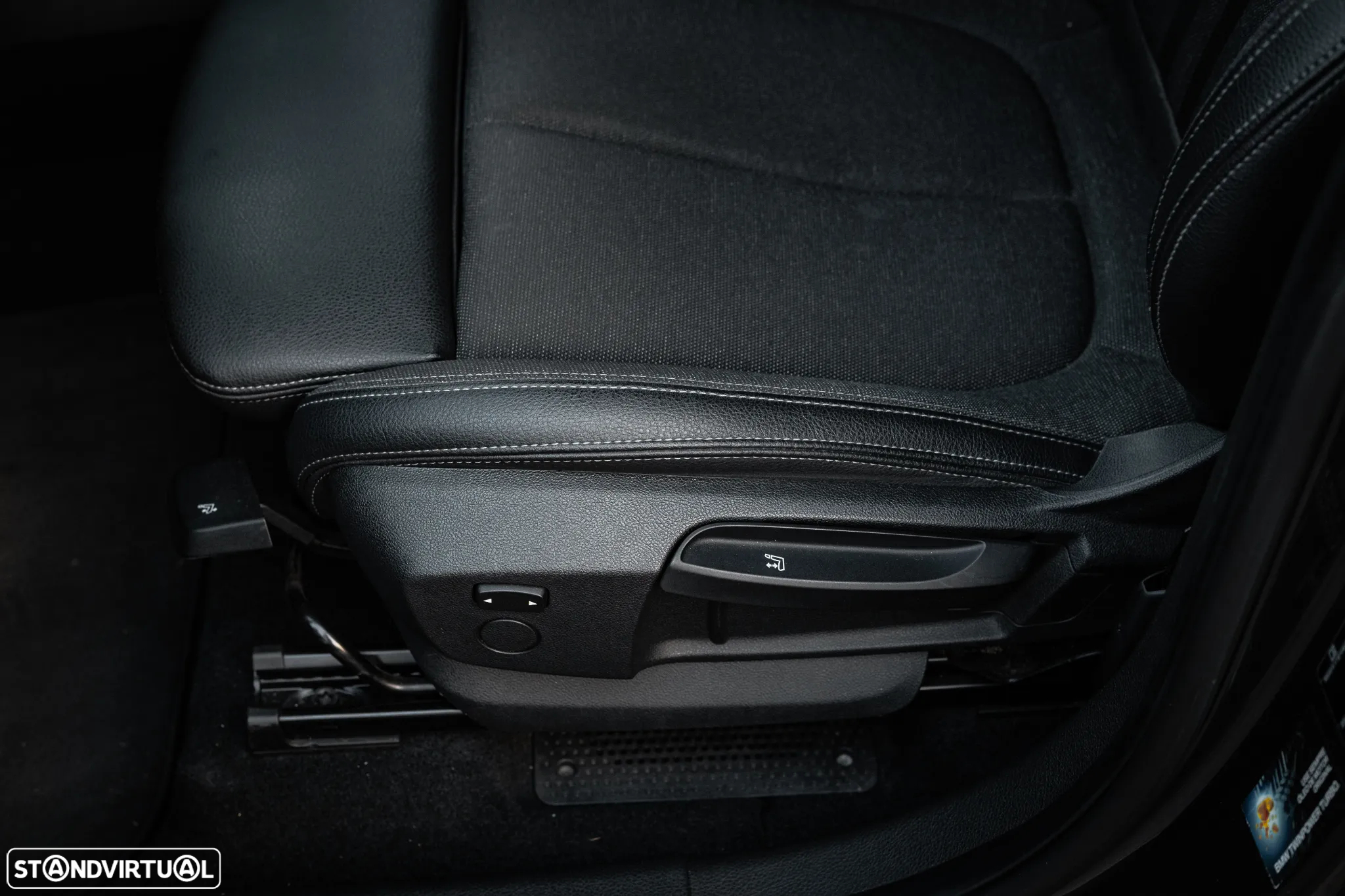 BMW 216 Active Tourer d Advantage - 43