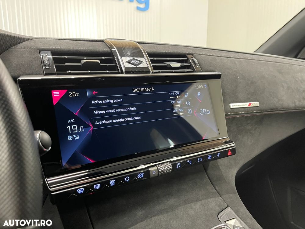 DS Automobiles DS 7 Crossback - 21