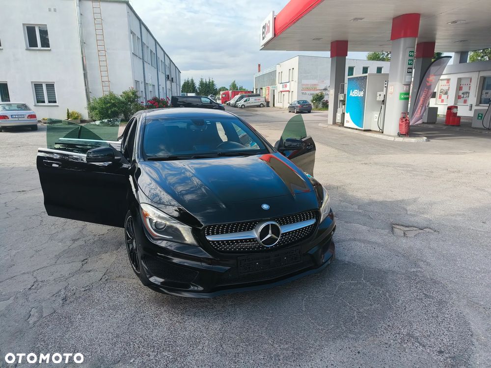 Mercedes-Benz CLA 250 4Matic 7G-DCT AMG Line - 10