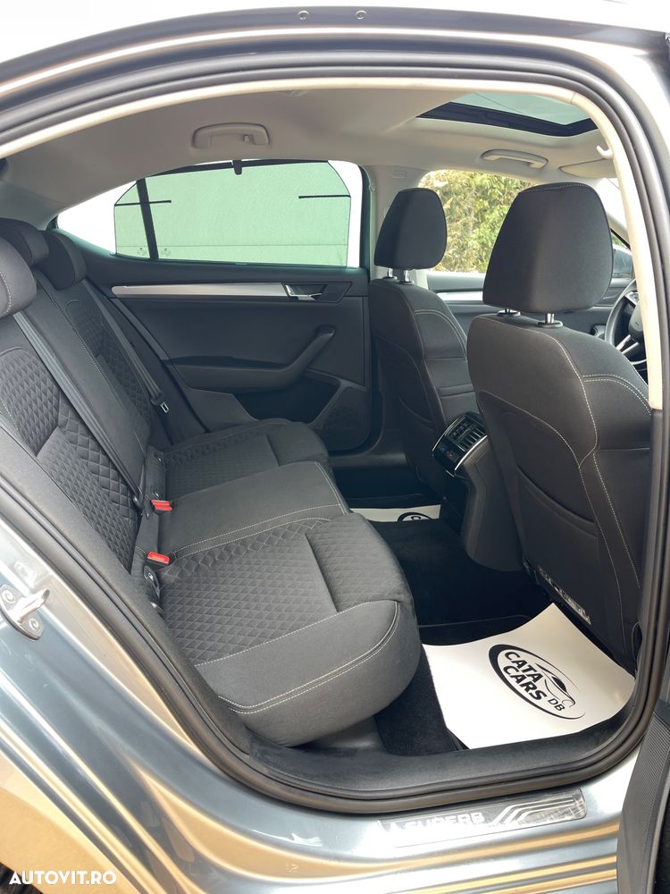 Skoda Superb 2.0 TDI 4X4 DSG Style - 23