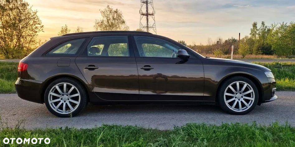 Audi A4 Avant 2.0 TDI DPF Ambiente - 4